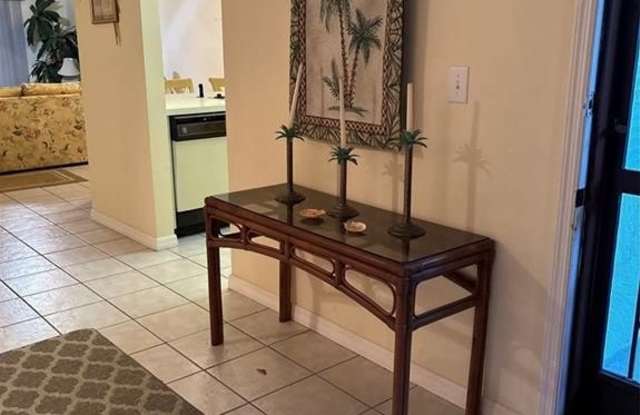 9285 Lake Park Dr Gallery 4
