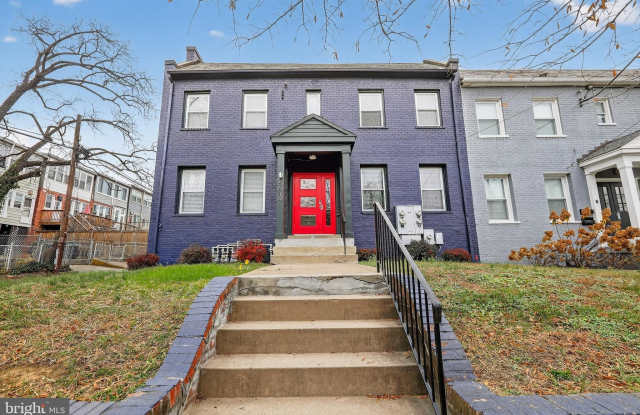 5619 1ST Street NW unit: 2 photos photos