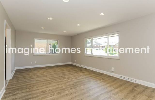 10922 Willfleet Drive Gallery 3