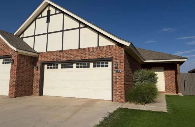 Luxury Town House in Southwest Lubbock photos photos