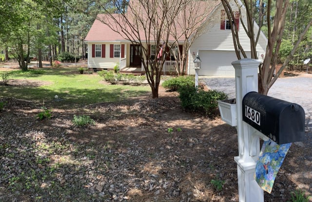 1680 E Longleaf Drive - 1680 Longleaf Dr E, Pinehurst, NC 28374