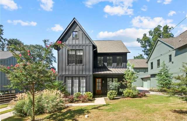 1241 BRIDGES Avenue SW Gallery 1