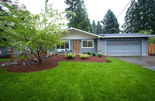 Great Location near George Fox University and Downtown Newberg! photos photos