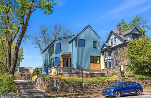 139 W MOUNT PLEASANT Avenue Gallery 3