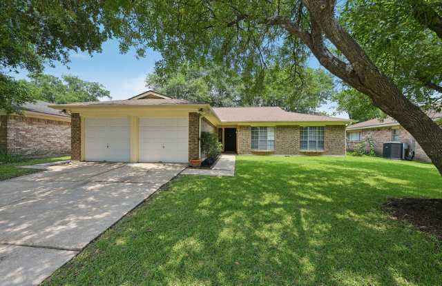 Astonishing Home located in the heart of Clear Lake Area - 859 Seacliff Drive, Houston, TX 77062
