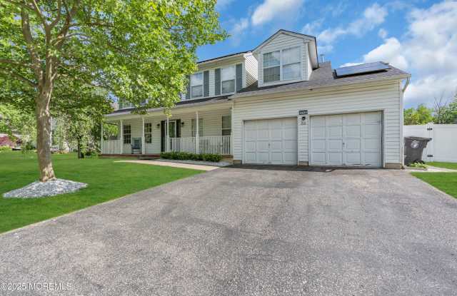 210 Wingate Court photos photos
