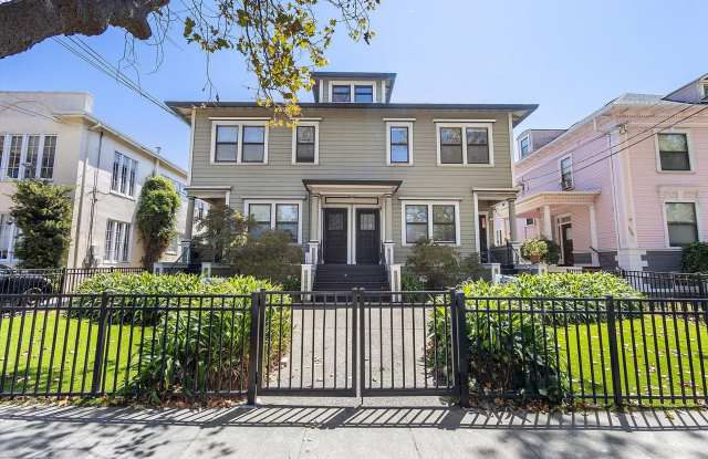 1336 1/2 Park Ave - 3 bedroom | 1.5 bath | Upper unit photos photos