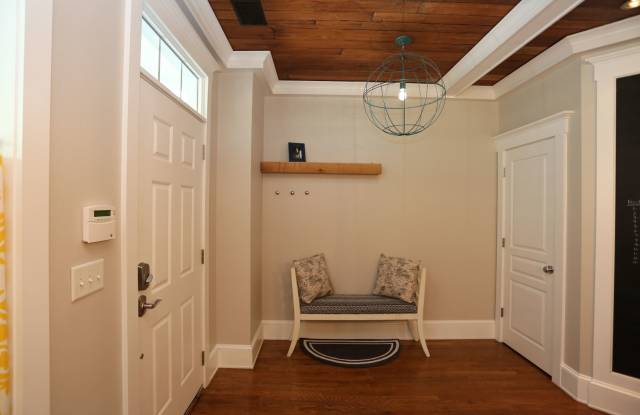 Furnished 2 Bedroom Townhome in Pooler Gallery 3