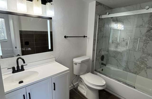 457 Vista Isles Dr photos photos