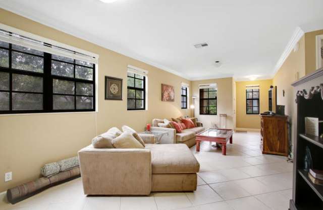 5036 S Chrystie Circle Gallery 2
