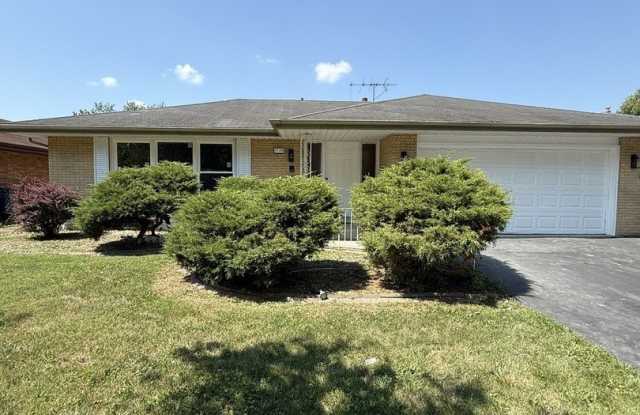 17140 University Avenue photos photos