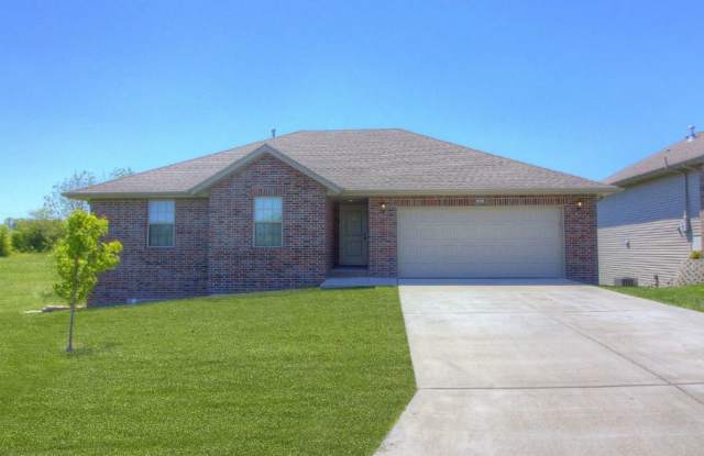 Beautiful 3 bedroom home with a fenced in yard! photos photos