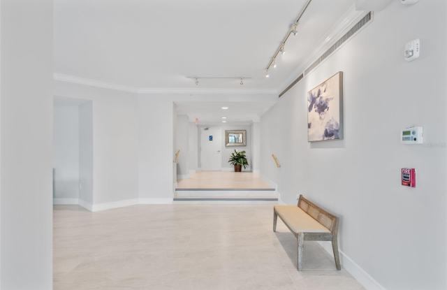 1050 LONGBOAT CLUB Road Gallery 4