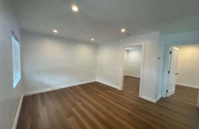 2623 1/2 Barranca St. Gallery 2