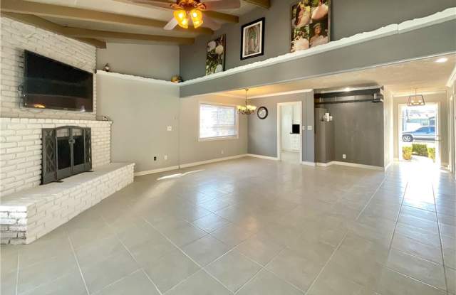9533 Lundahl Drive Gallery 4