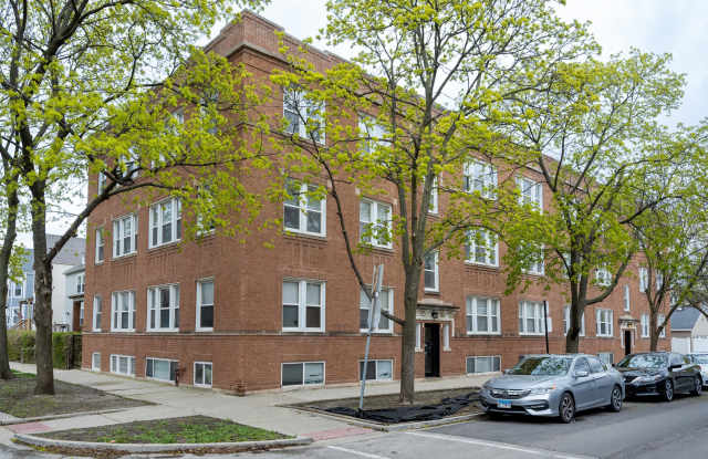 3750 West School Street Gallery 1