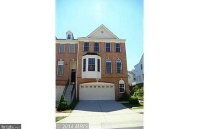 42705 SANDMAN TERRACE - 42705 Sandman Terrace, South Riding, VA 20152