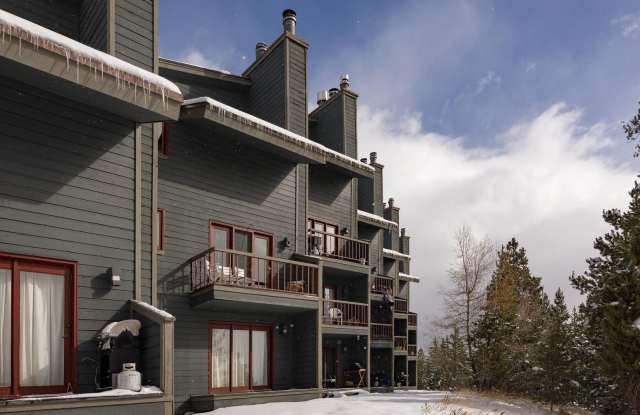 Available now! Year lease! Three Bedrooms, Three Bathrooms and a giant loft! Lives LARGE photos photos