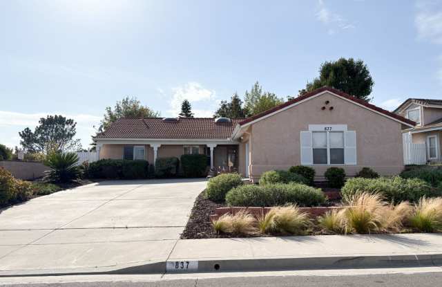 Welcome to the Marlado Community of Oceanside, where this spacious single-story home awaits you. photos photos