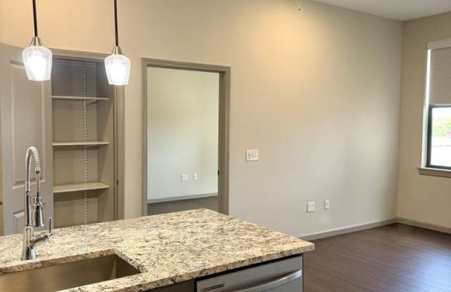 4440 Manchester Ave.- (Grove Lofts) Gallery 4