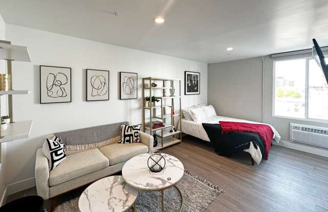 DLUX Lofts Gallery 3