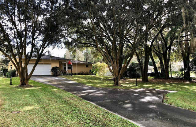 10930 Highview Dr - 10930 Highview Drive, Pasadena Hills, FL 33525