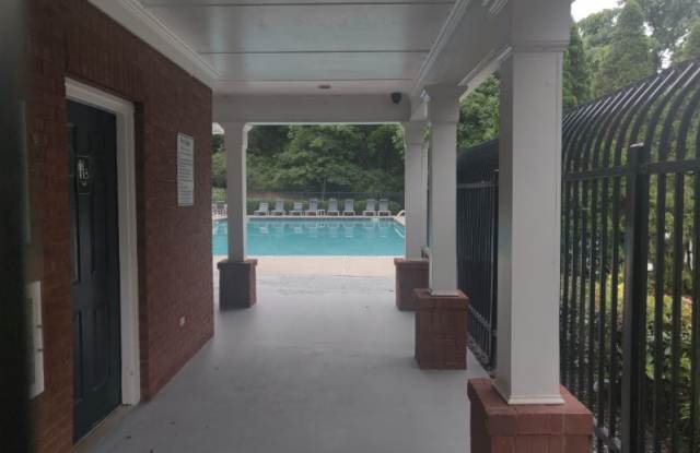 1704 Highlands View Dr Gallery 4