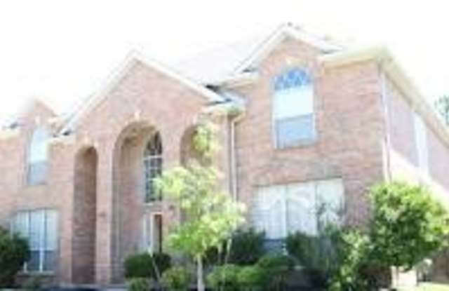3220 Essex Drive Gallery 2
