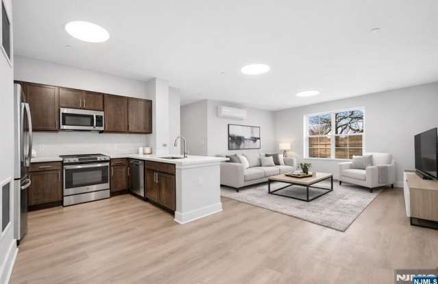 1 Center Street 205 photos photos