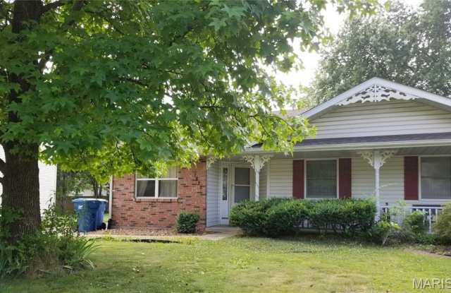 1821 Esic - 1821 Esic Drive, Edwardsville, IL 62025