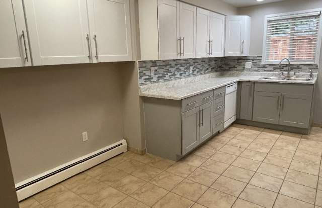 1885 Independence Street - 1885 Independence Street, Lakewood, CO 80215