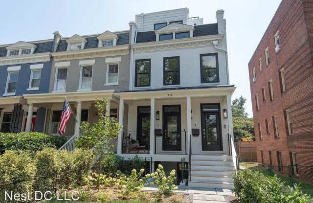715 K St NE Unit 2 Gallery 2