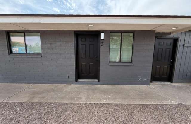 2 Bed 1 Bath Remodeled Unit in North Phoenix Gallery 3