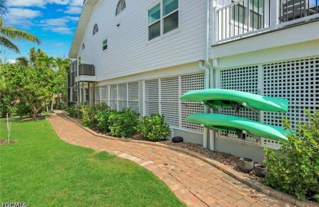 21580 Indian Bayou Drive Gallery 2