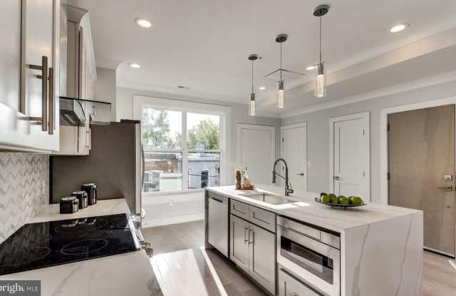 631 FLORIDA Avenue NE unit: B photos photos