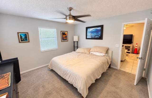 9258 GREEN MEADOWS Way Gallery 4