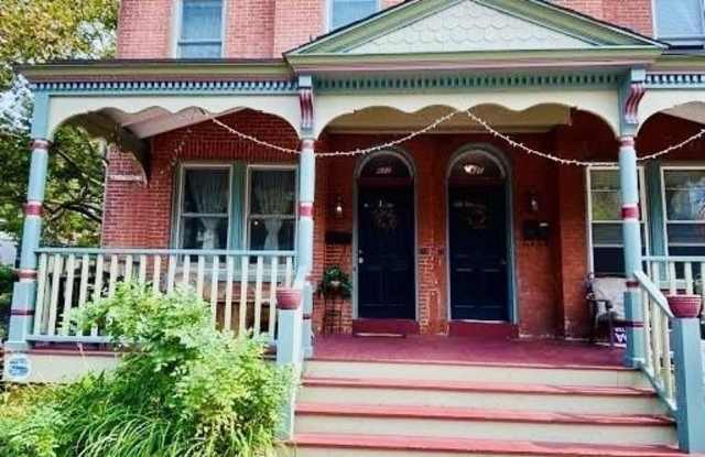 822 N VAN BUREN ST photos photos