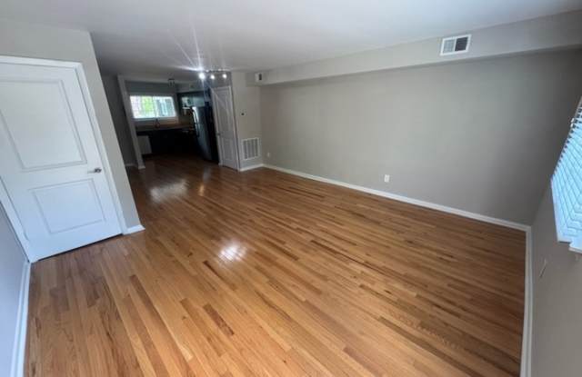 2616 Noble Road photos photos