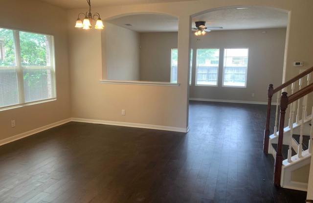 2327 Elva Forest Gallery 2