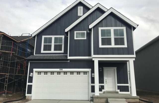 Spacious 4 BR Home with POOL and Clubhouse access in Saratoga Springs! photos photos