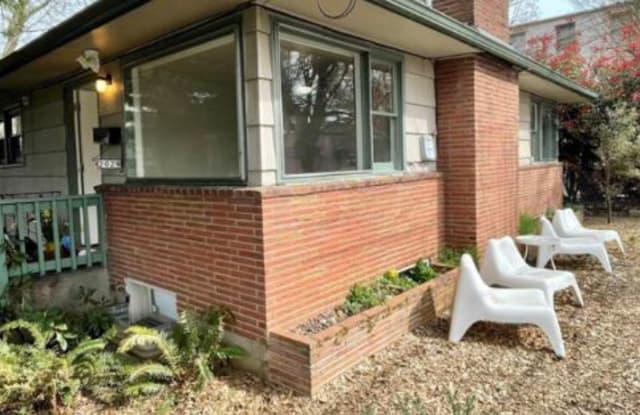 2031 N McClellan St - 2031 North McClellan Street, Portland, OR 97217