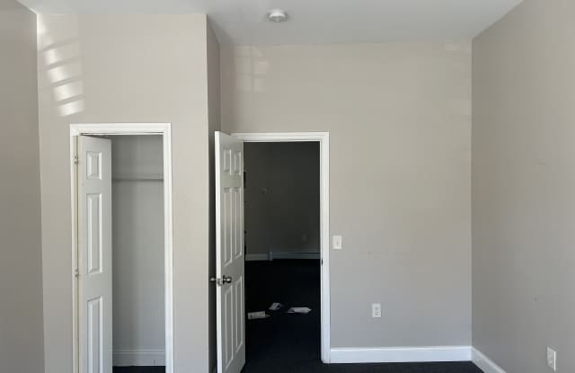 171 Seymour Avenue Gallery 3