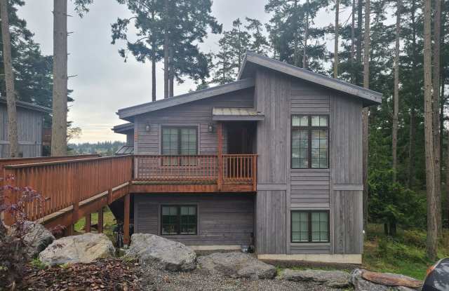 2 bed, 2 bath newer construction condo - 563 Finnegan Ridge, Friday Harbor, WA 98250