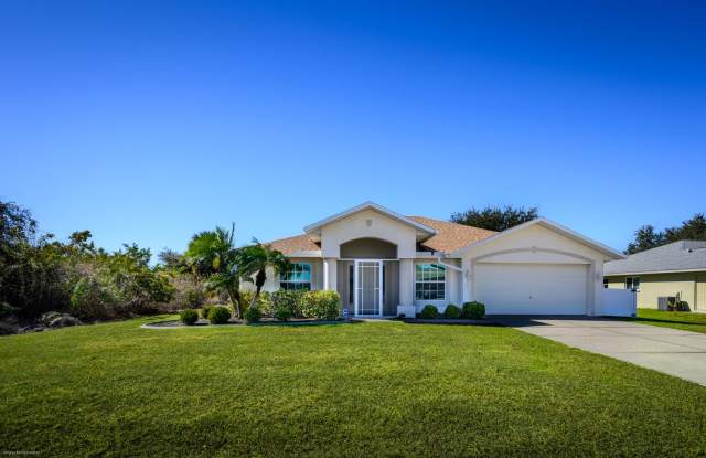 ANNUAL UNFURNISHED HOME IN PUNTA GORDA photos photos