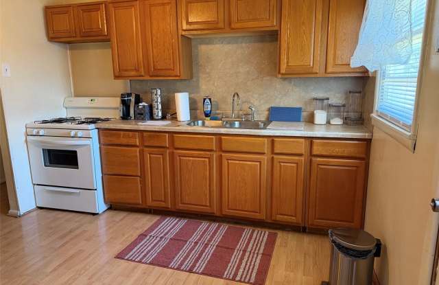 1246 S Crockett Gallery 4