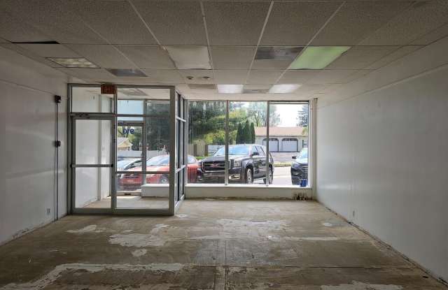 910 HENRIETTA Avenue Gallery 2