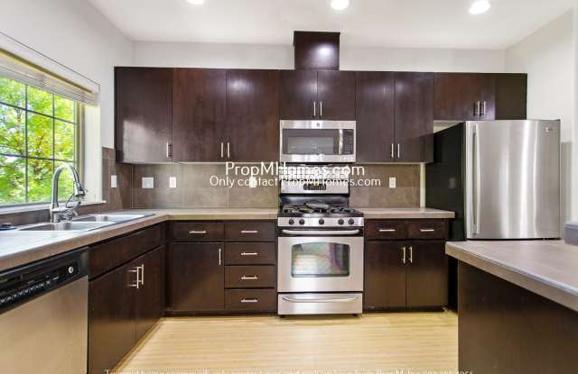 Beautiful Three Bedroom Home In Arbor Crossing! photos photos
