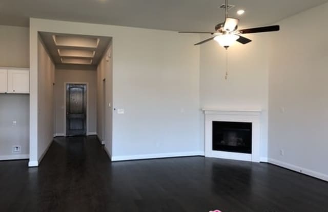 713 Woodview Drive Gallery 2