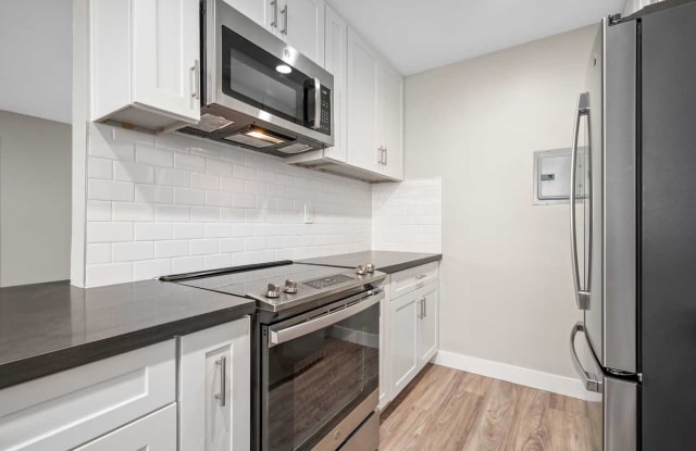 Los Robles Apartments Gallery 2