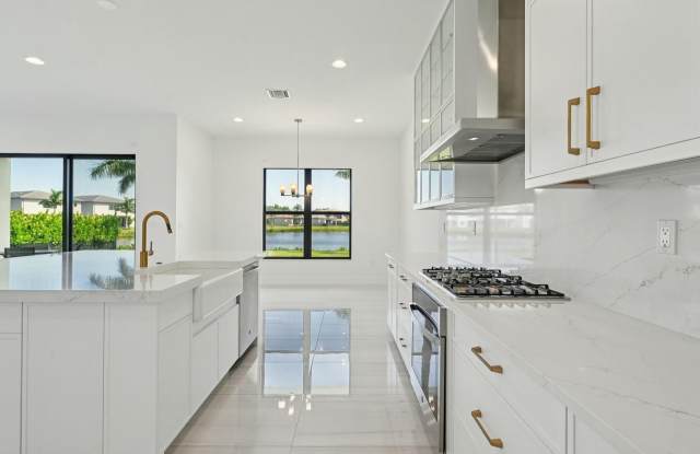 8107 Crystal Downs Avenue photos photos